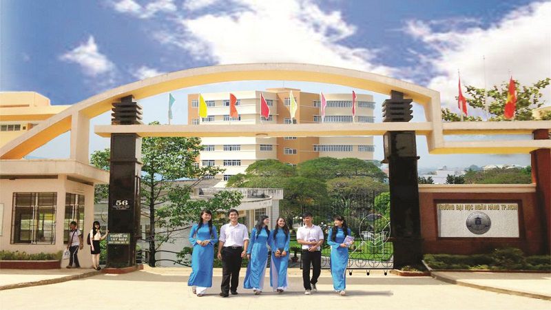 Khóa ôn thi VSTEP A2, B1, B2 Đại Học Ngân Hàng HUB