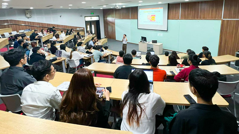 Tổng hợp mẫu đề thi bằng B tiếng anh và định dạng đề mới