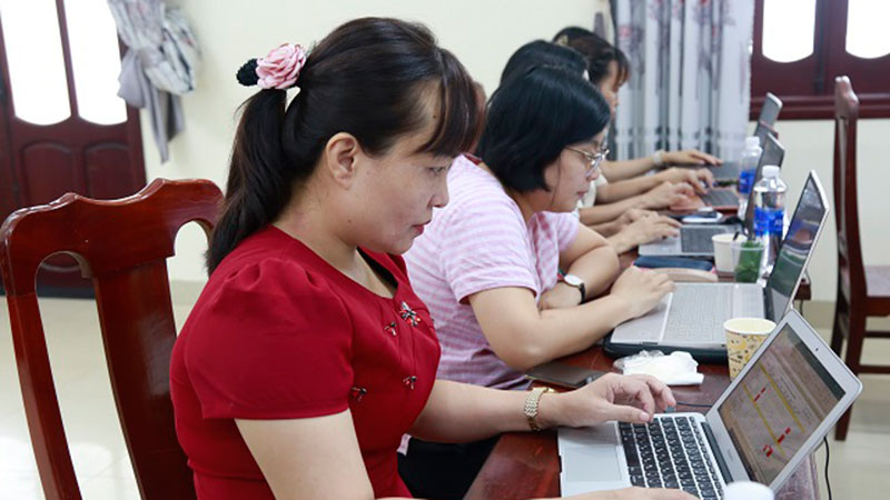 Cách tính bậc lương khi chuyển ngạch công chức, viên chức