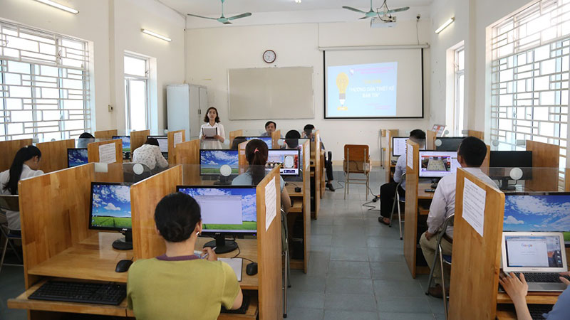 Lớp luyện thi writing vstep